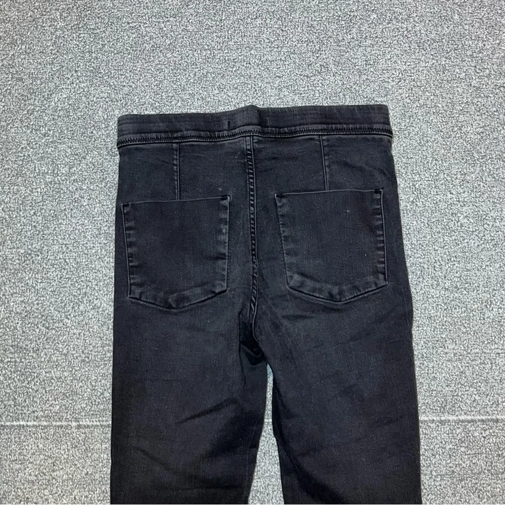 Free People Jeans Mid Rise Skinny Pull On Womens 27 Black Stretch Frayed Hems